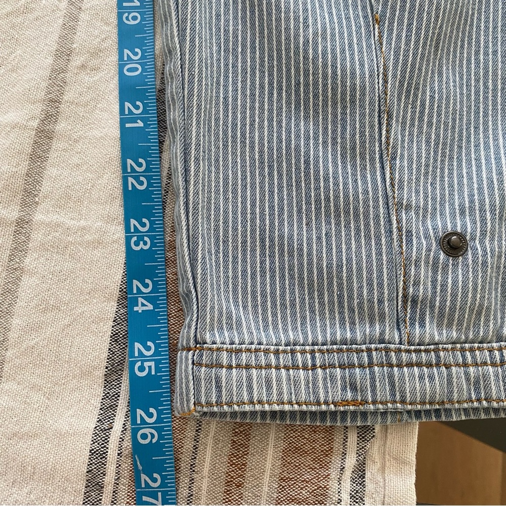 POL Light Blue Denim Cargo Jeans with Cream Pockets - Picture 14 of 16